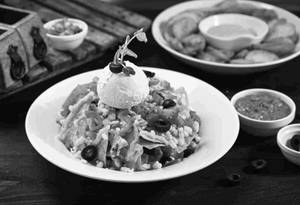 Double Loaded Baked Bean & Chicken Nachos