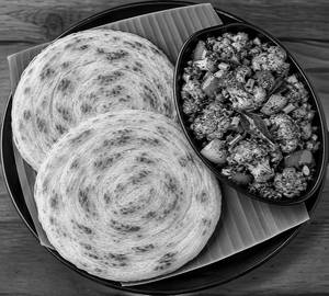 2 Parotta With Gobi Pepper Masala 250ml