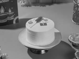 Festive Vanilla Delight Bento Cake - 250Gms