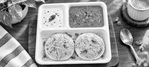 Special Rava Chettinad Idli (2 Pieces)