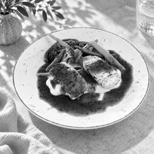Black Peppercorn Paneer Steak