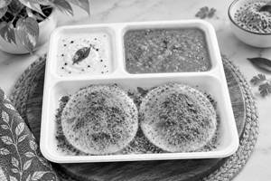 Rava Ghee Podi Idli 2pcs