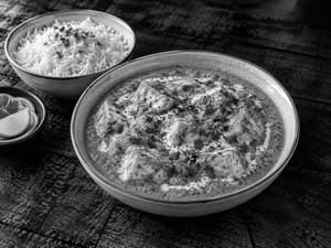 CDH Buttery Tomato Paneer Masala