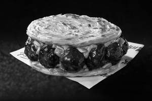 Hot Garlic Manchurian Paratha Burger