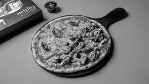Margherita + Cajun Chicken