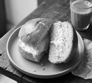 Irani maska bun