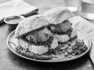 Bombay vada pav