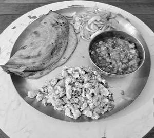 Egg Tadka with laccha paratha