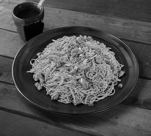 Schezwan Noodles Chicken Mini