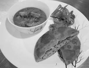 Dal Poori, Aloo Tomato Sabji - (2 Pcs)