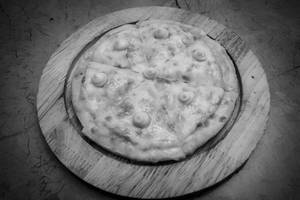 Seven Cheese Pizza