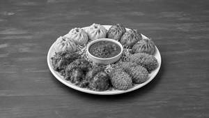 Non Veg Momos Platter