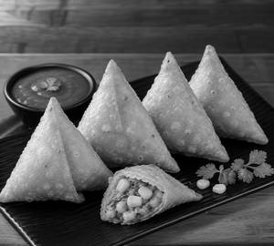 Corn Samosa 5Pcs
