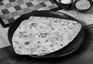 Desi Ghee Sweet Paratha - (1 Pc)