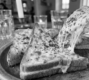 Cheesy Garlic Toast