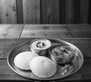 Steamed Idli Sambar (2 Pcs)