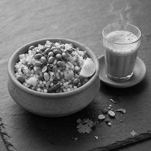 Desi Chai With Sabudana Khichdi