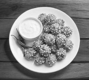 Sabudana Pakodi With Dahi
