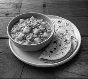 Loki chana dal with 3 chapatis
