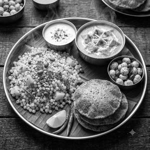 Sabudana Khichdi & Paneer Makhmali Vrat Thali