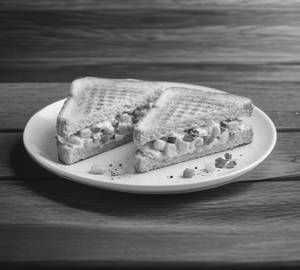 Mayo Corn Cheesy Grilled Sandwich
