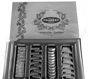 Fancy Dryfruits Sweets Gift Box Blue 550Gms