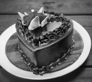Eggless Truffel Cake