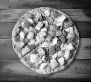 Chicken Tikka Pizza