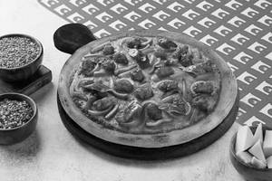 Dragon fire Paneer Pizza
