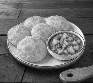 Masala Poori 5 Pc With Alu Sabji Gravy