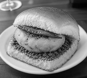Mumbai Vada Pav
