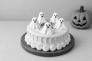 White Ghost Cake 1kg