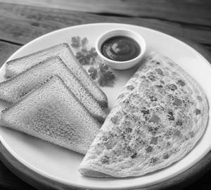 Classic double egg omelette with  toast
