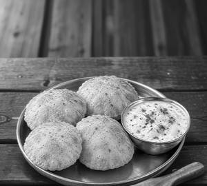 Aloo Poori With Creamy Aloo Raita