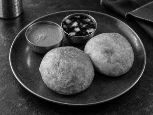Pithi Kachori (2 Pc)