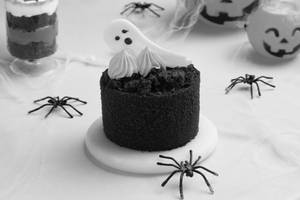 Halloween Chocolate Round Pastry