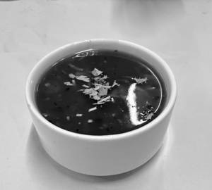Veg hot and sour soup