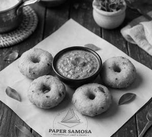Mysore Medu Vada With Green Chutney [ 4 Pcs ]