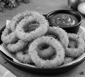 CrispONs (Onion Rings) 8 Pieces