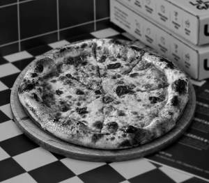 The Wifey (Classic Margherita Pizza)