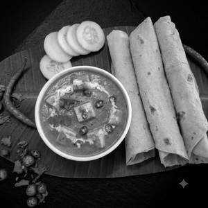 4 Phulka With Paneer Butter Masala Half