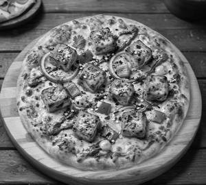 Red Chilli Paneer Tikka Pizza 8 Inch