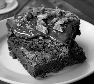 Milk chocolate brownie