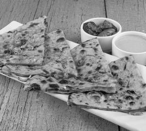 Aloo Pyaz Paratha