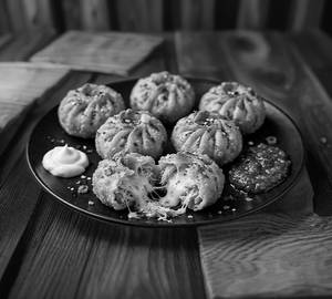 Chicken Cheese Fried Momos (6 Pieces)