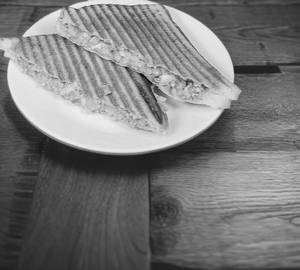 Cheeseveg Grilled Sandwich