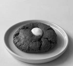 Red Velvet With Cream Cheese Cookies [1 Piece, 85 G]