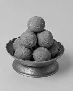 Besan Laddu