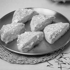 Kesar Malai Sandwich