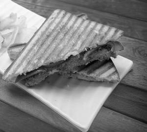Aloo Pyaz Sandwich